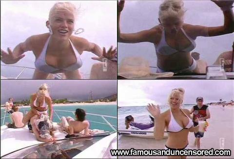 Anna Nicole Smith Nude Sexy Scene Boat Omani Beach Bikini Hd