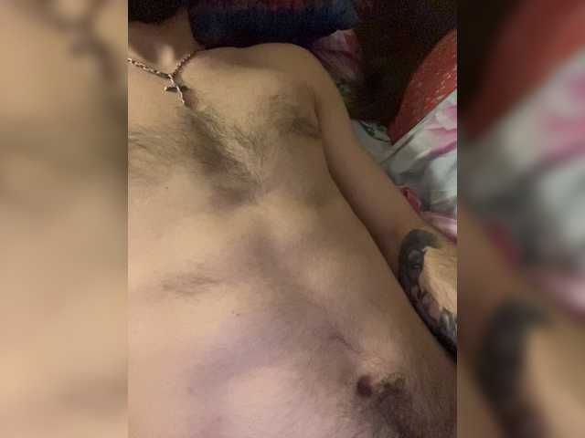 21TETPIC Caucasian Young Man Dreaming Medium Penis Enjoying