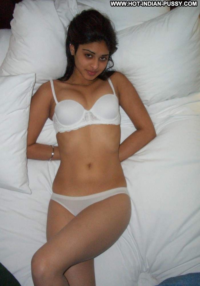 640px x 914px - showing legs | Hot Indian Pussy